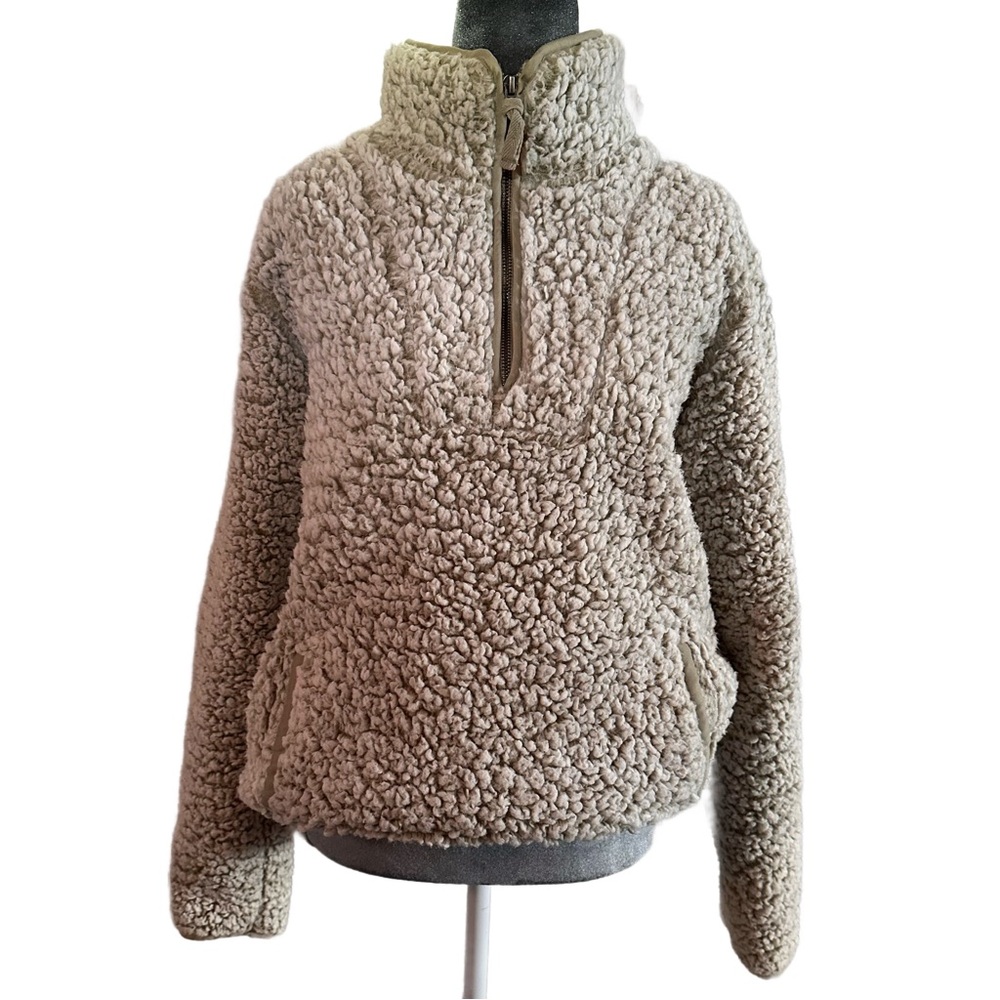 Thread & Supply Frosted Sage Quarter-Zip Sherpa Fleece Pullover – Size Small